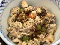 ボウルに入った料理
AI 生成コンテンツは誤りを含む可能性があります。