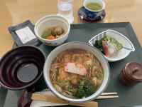 テーブルの上にあるスープ
AI 生成コンテンツは誤りを含む可能性があります。