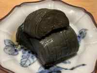 屋内, テーブル, 座る, ケーキ が含まれている画像
AI 生成コンテンツは誤りを含む可能性があります。