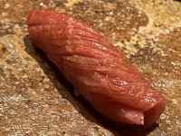 食品, 作品, 座る, 皿 が含まれている画像
AI 生成コンテンツは誤りを含む可能性があります。