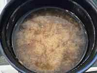 金属, 鍋, 屋内, ボウル が含まれている画像
AI 生成コンテンツは誤りを含む可能性があります。