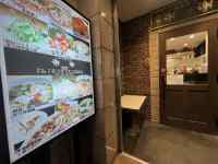 屋内, 写真, 座る, 暮らし が含まれている画像
AI 生成コンテンツは誤りを含む可能性があります。