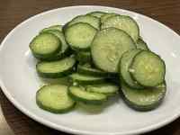 皿の上の食べ物
AI 生成コンテンツは誤りを含む可能性があります。