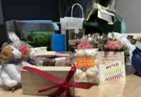 屋内, テーブル, 食品, 座る が含まれている画像
AI 生成コンテンツは誤りを含む可能性があります。