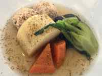 食品, テーブル, 皿, 異なる が含まれている画像
AI 生成コンテンツは誤りを含む可能性があります。