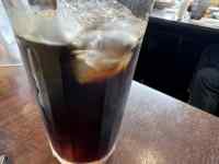 ビールの入ったグラス
AI 生成コンテンツは誤りを含む可能性があります。