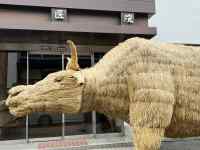 建物, 動物, 恐竜, 爬虫類 が含まれている画像
AI 生成コンテンツは誤りを含む可能性があります。