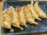 食品, テーブル, 座る, 料理 が含まれている画像
AI 生成コンテンツは誤りを含む可能性があります。