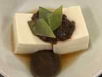 食品, テーブル が含まれている画像
AI 生成コンテンツは誤りを含む可能性があります。