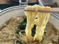 食品, テーブル, 座る, 皿 が含まれている画像
AI 生成コンテンツは誤りを含む可能性があります。