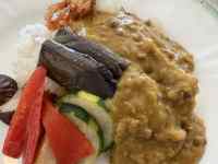 食品, 皿, テーブル, 座る が含まれている画像
AI 生成コンテンツは誤りを含む可能性があります。