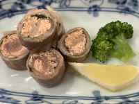 皿に盛られた食べ物
AI 生成コンテンツは誤りを含む可能性があります。