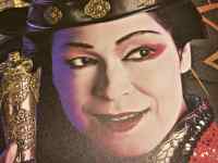 帽子をかぶっている人はスマイルしている
AI 生成コンテンツは誤りを含む可能性があります。