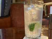 ガラスの瓶
AI 生成コンテンツは誤りを含む可能性があります。