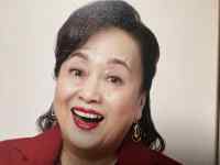 髪の短い女性
AI 生成コンテンツは誤りを含む可能性があります。