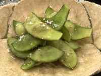 食品, 座る, テーブル, サンドイッチ が含まれている画像
AI 生成コンテンツは誤りを含む可能性があります。