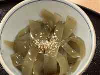 皿の上にあるスープ
AI 生成コンテンツは誤りを含む可能性があります。