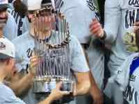 싅̃jtH[𒅂j

AI Rec͌܂މ\܂B