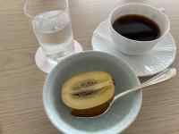 �M�̏�ɂ���R�[�q�[

AI �����R���e���c�͌����܂މ\��������܂��B