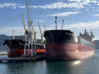 �`�ɒ┑���Ă���{�[�g

AI �����R���e���c�͌����܂މ\��������܂��B