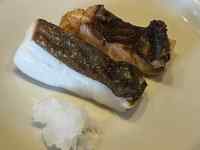 �H�i, �M, �e�[�u��, ���� ���܂܂�Ă���摜

AI �����R���e���c�͌����܂މ\��������܂��B