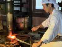 �L�b�`���ŗ��������Ă���j��

AI �����R���e���c�͌����܂މ\��������܂��B