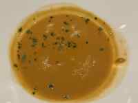 �M�̏�ɂ���X�[�v

AI �����R���e���c�͌����܂މ\��������܂��B