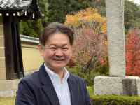 �X�[�c�𒅂��j��

AI �����R���e���c�͌����܂މ\��������܂��B