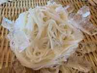 �H�i, �e�[�u��, �o�X�P�b�g, �M ���܂܂�Ă���摜

AI �����R���e���c�͌����܂މ\��������܂��B