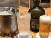 �K���X�̃R�b�v�ɓ��������ݕ�

AI �����R���e���c�͌����܂މ\��������܂��B