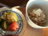 �{�E���̒��ɓ����Ă���H�ו�

AI �����R���e���c�͌����܂މ\��������܂��B