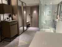 �V�����[������o�X���[��

AI �����R���e���c�͌����܂މ\��������܂��B