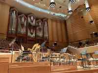 �I���K�� ���܂܂�Ă���摜

AI �����R���e���c�͌����܂މ\��������܂��B