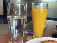 �r�[���̓������O���X

AI �����R���e���c�͌����܂މ\��������܂��B