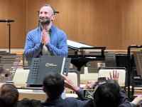 ��c���Ńp�\�R�����g���Ă���j��

AI �����R���e���c�͌����܂މ\��������܂��B