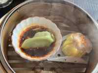 �H�i, �e�[�u��, �J�b�v, �R�[�q�[ ���܂܂�Ă���摜

AI �����R���e���c�͌����܂މ\��������܂��B