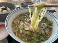 �{�E���ɓ����Ă���X�[�v

AI �����R���e���c�͌����܂މ\��������܂��B