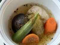 �{�E���̒��ɓ����Ă���X�[�v

AI �����R���e���c�͌����܂މ\��������܂��B