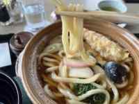 �e�[�u���̏�ɂ���p�X�^

AI �����R���e���c�͌����܂މ\��������܂��B