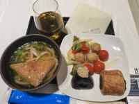 �M�̏�ɂ��邢���ȐH�ו�

AI �����R���e���c�͌����܂މ\��������܂��B