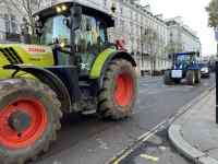 ���O, ���H, ����, �g���b�N ���܂܂�Ă���摜

AI �����R���e���c�͌����܂މ\��������܂��B