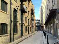 ���̓�

AI �����R���e���c�͌����܂މ\��������܂��B