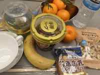 �J�E���^�[�̏�ɂ��鐔��ނ̃t���[�c

AI �����R���e���c�͌����܂މ\��������܂��B