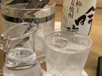 �K���X�̃R�b�v

AI �����R���e���c�͌����܂މ\��������܂��B