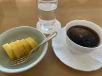 �M�̏�ɂ���R�[�q�[

AI �����R���e���c�͌����܂މ\��������܂��B