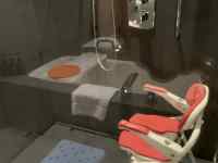 �o�X���[���̈�p

AI �����R���e���c�͌����܂މ\��������܂��B