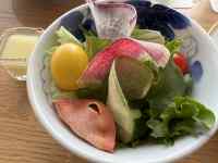 �{�E���̒��ɂ���T���_

AI �����R���e���c�͌����܂މ\��������܂��B