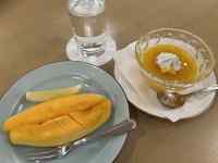 �M�̏�̐H�ו��ƈ��ݕ�

AI �����R���e���c�͌����܂މ\��������܂��B