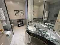 �V�����[���[���Ɛ��ʑ�

AI �����R���e���c�͌����܂މ\��������܂��B