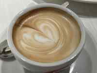 �J�b�v, �R�[�q�[, �H�i, ���� ���܂܂�Ă���摜

AI �����R���e���c�͌����܂މ\��������܂��B